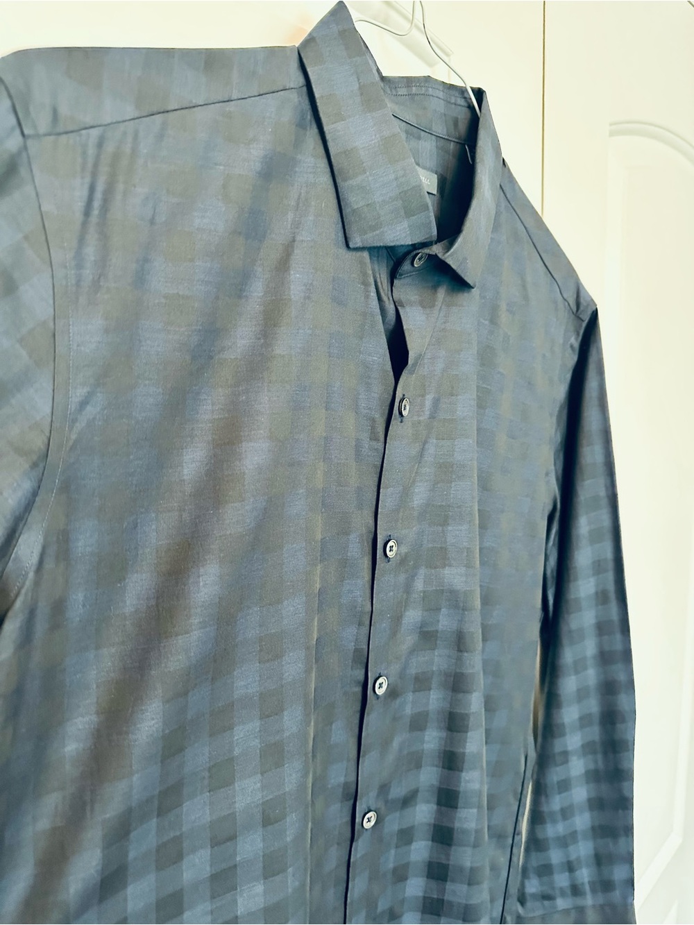 Silky Smooth Men's Checked Long-Sleeve Dress Shirt - Blue